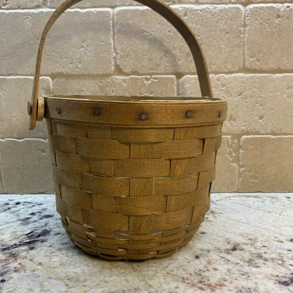 Vintage Longaberger Small Apple Basket 1984